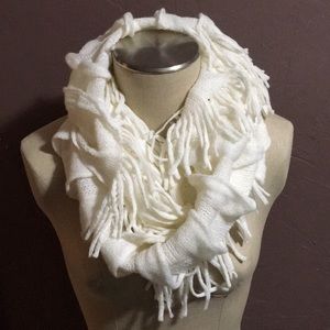 Women’s infinity scarf